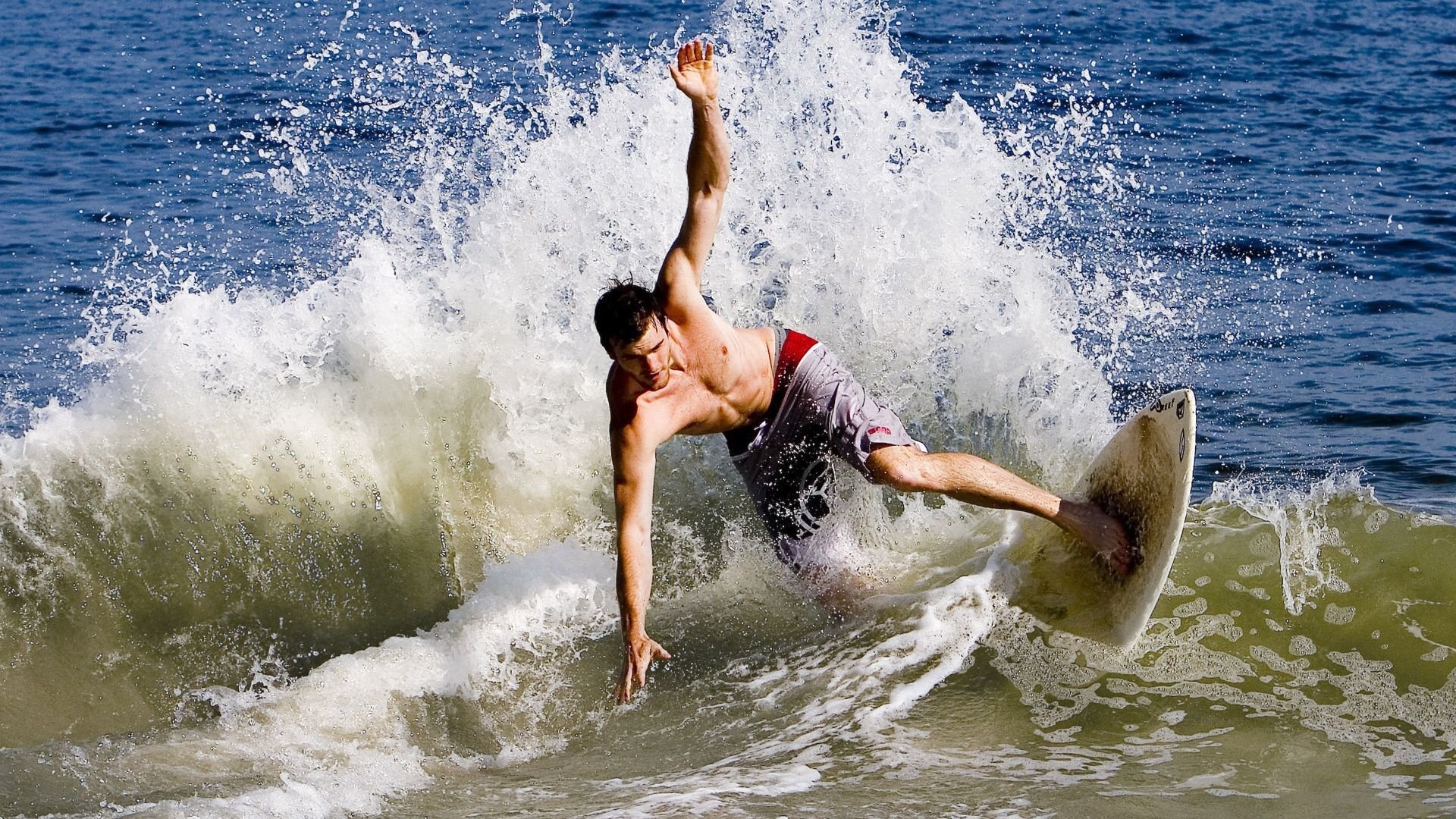 C罗：沙特联竞争强度不逊欧洲，进球应纳入金球评选，沙特足球强吗